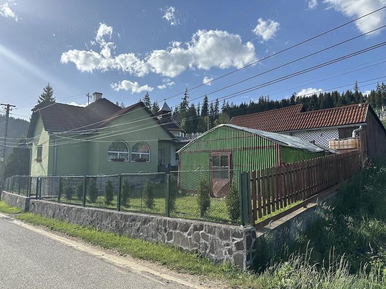 Casă cu Teren 500 Mp în Central
