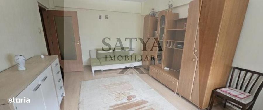Apartament cu 2 camere decomandat în Casa de Cultură