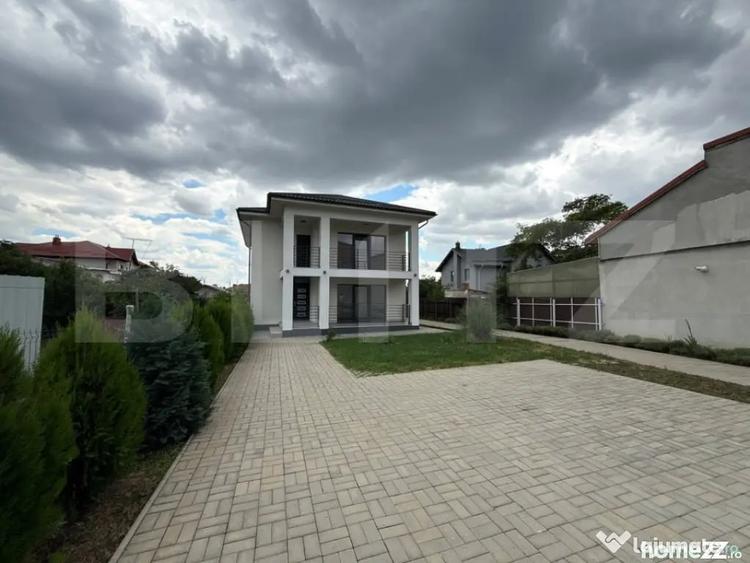 Casă cu 5 camere cu Teren 642 Mp în Mihai Bravu