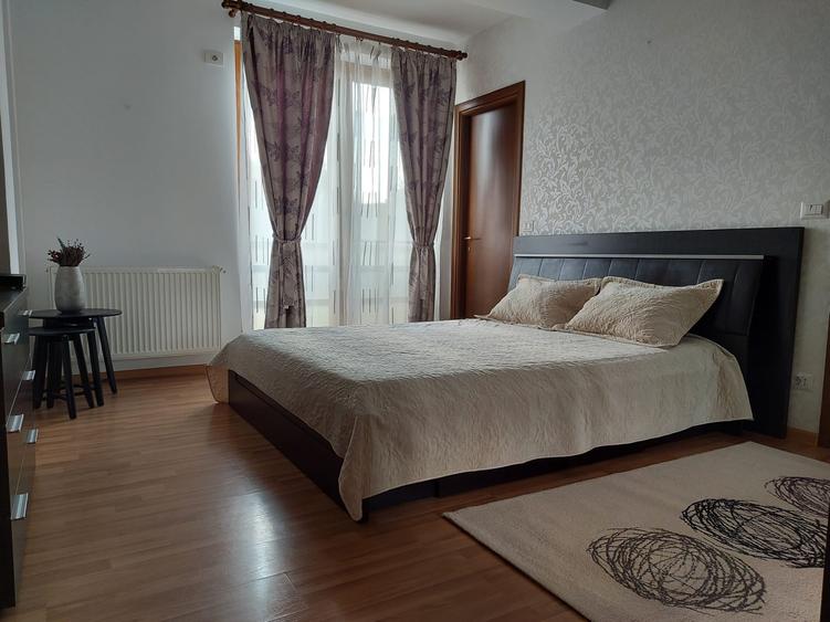 Apartament cu 4 camere decomandat în Iancu Nicolae