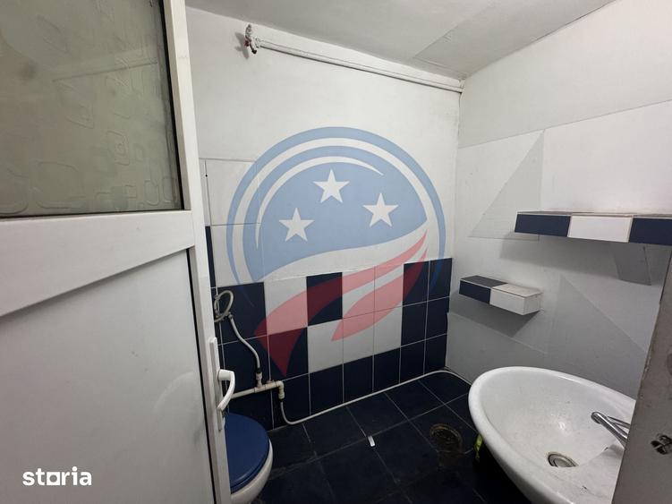 Apartament cu 4 camere în Calea București
