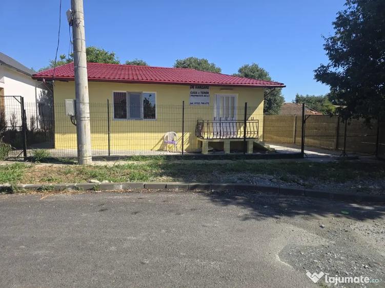 Casă cu 3 camere în Sud