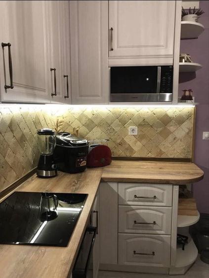 Apartament cu 3 camere decomandat în Dâmbovița