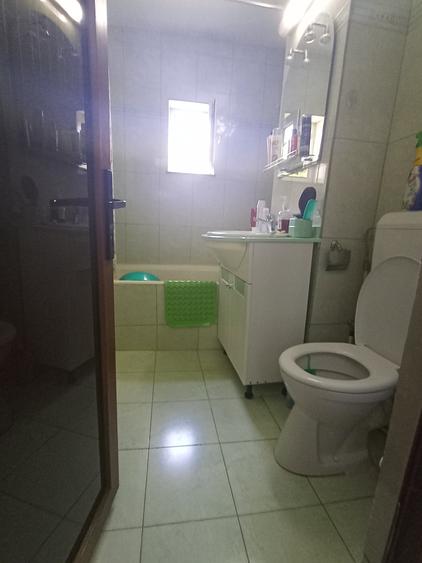Apartament cu 3 camere decomandat în Inel II