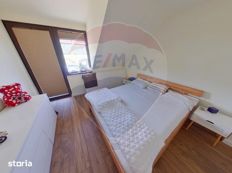 Casă cu 4 camere cu Teren 1160 Mp în Sarasău