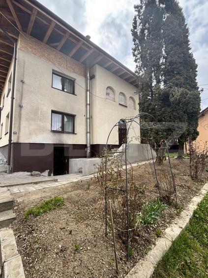 Casă individuală cu 6 camere cu Canalizare în Vatra Dornei
