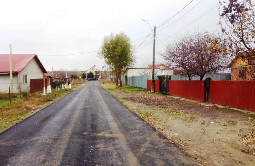 Teren de 5600 mp, în Pietroiu