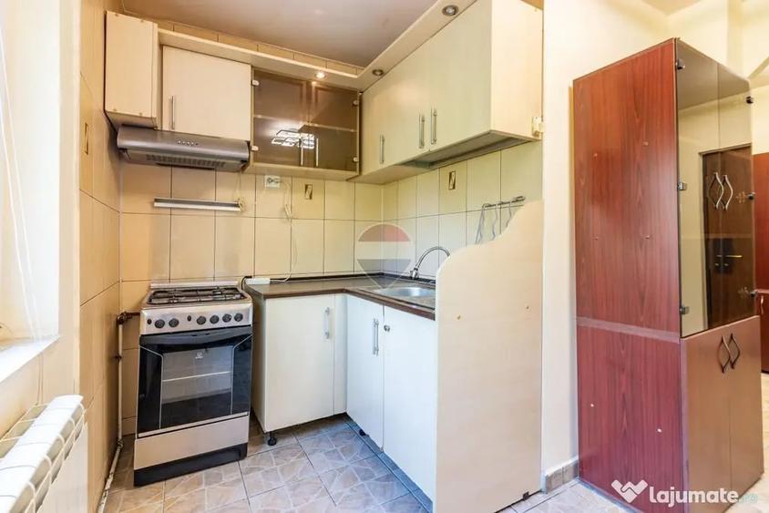 Apartament 3 camere mobilat ,strada Novaci in zona 13 Se... - 10