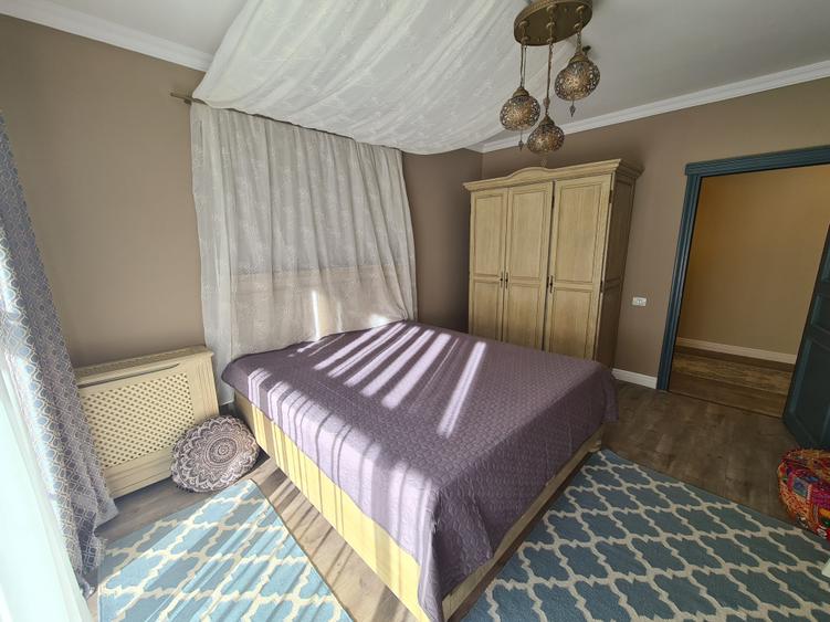 Apartament cu 3 camere semidecomandat, mobilat în Răcădău