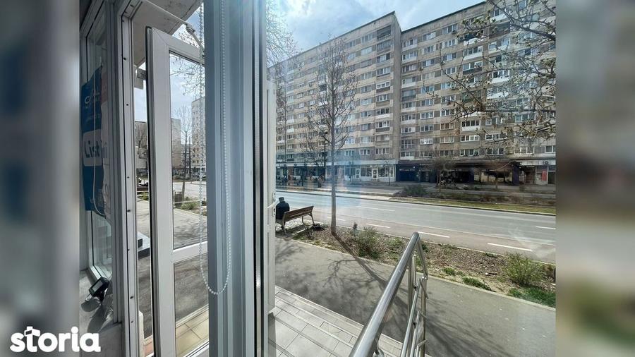 Spațiu comercial, de 57 mp, în Central