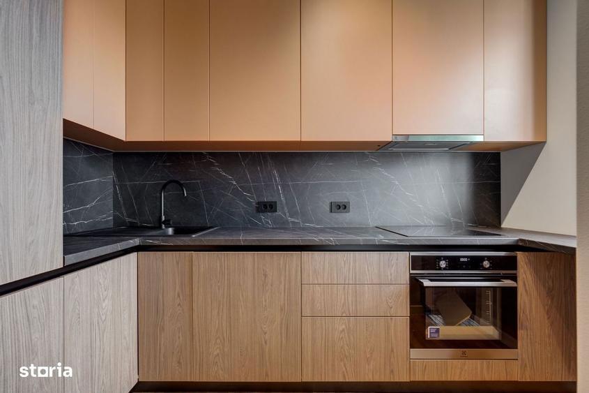 Apartament cu 3 camere, mobilat în Tei