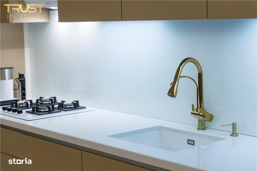 Apartament cu 4 camere decomandat în Central
