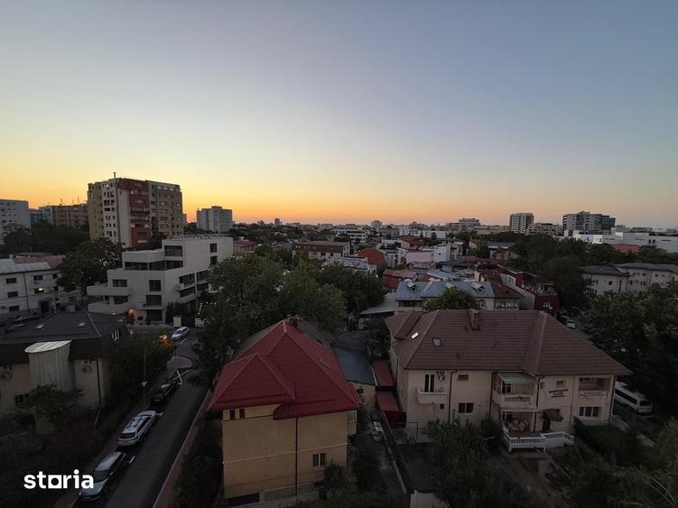 Apartament cu 4 camere în Decebal