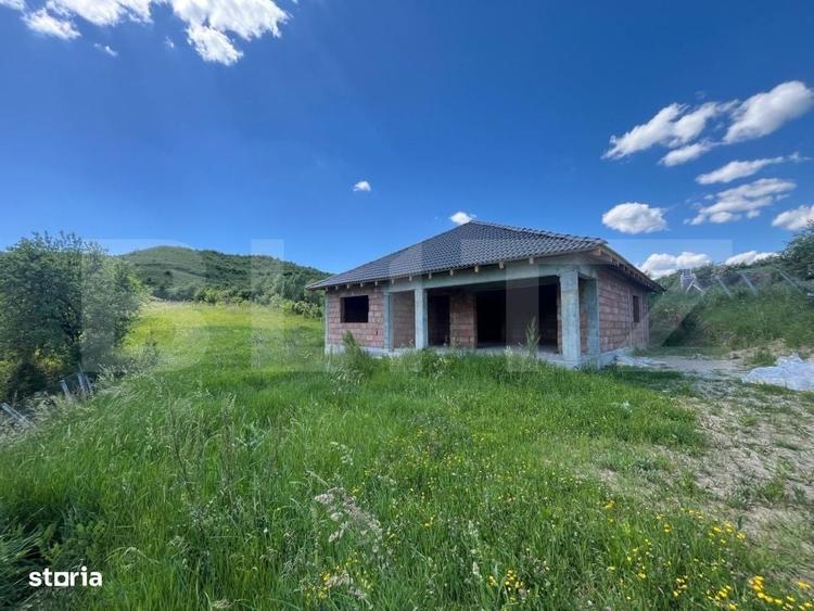 Casă cu 4 camere cu Teren 1900 Mp în Galații Bistriței