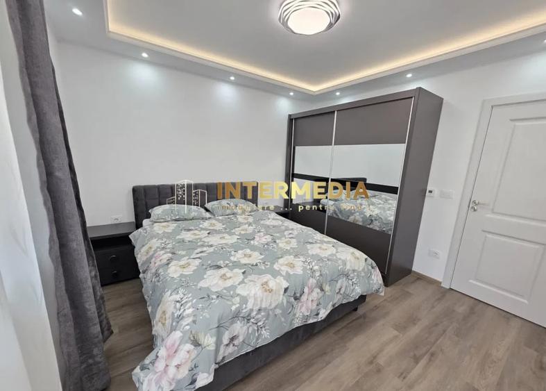 Apartament cu 3 camere decomandat, mobilat în Central