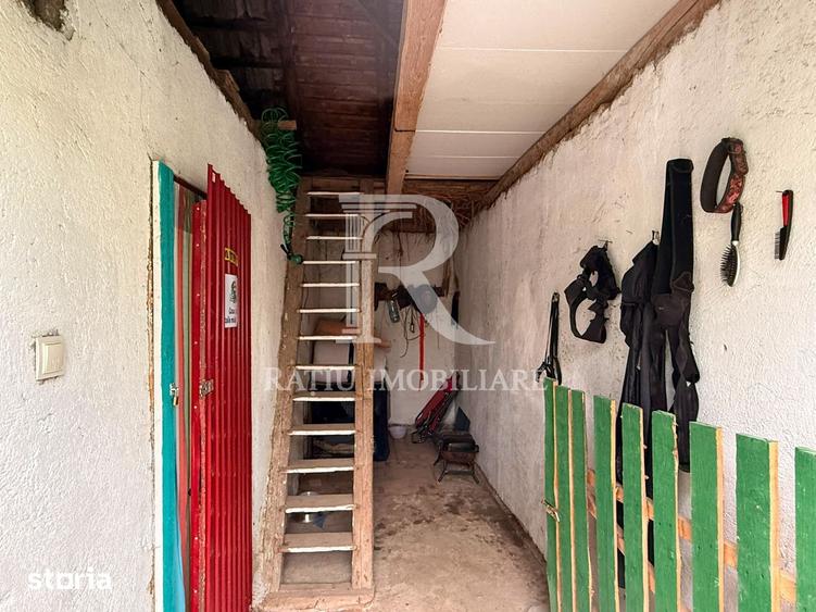 Casă cu 5 camere cu Teren 2497 Mp în Cefa