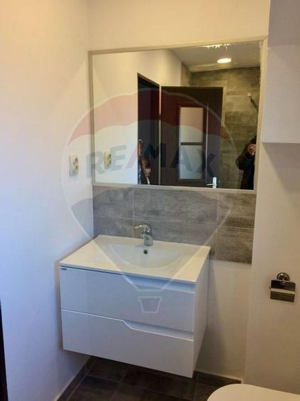 Apartament in zona Centrala, et.1, curte privata. - 10