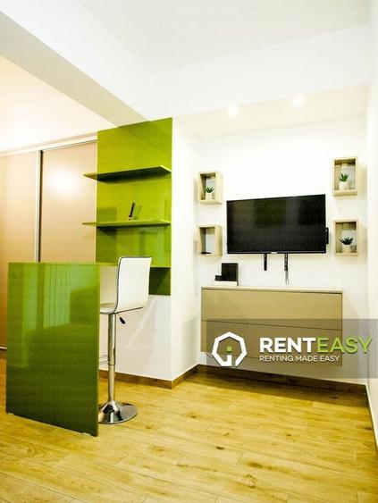 Apartament cu 2 camere semidecomandat în Centru Civic