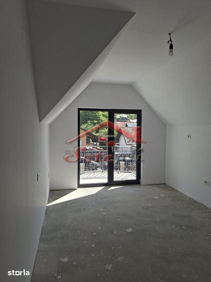 Casă cu 4 camere cu Teren 470 Mp în Cornu