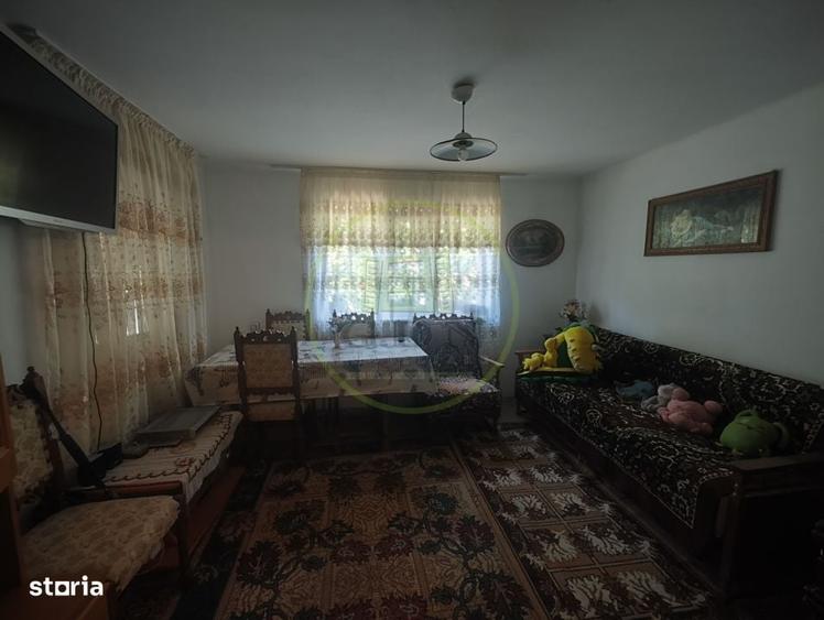 Casă cu 4 camere în Podari