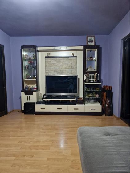 Apartament cu 2 camere semidecomandat în Țiglina 3