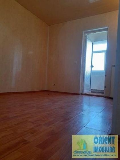 Apartament cu 2 camere semidecomandat în Tomis Nord