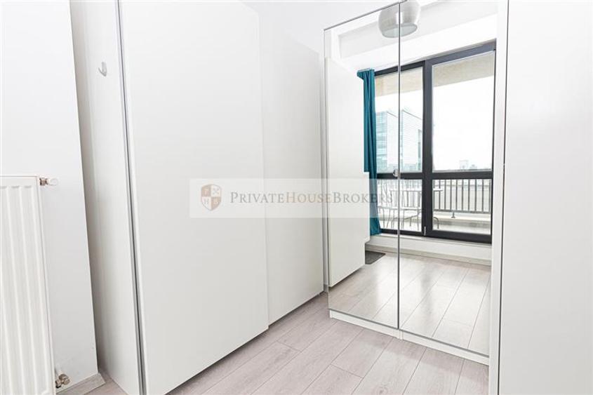 Apartament cu 2 camere semidecomandat, mobilat în Pipera