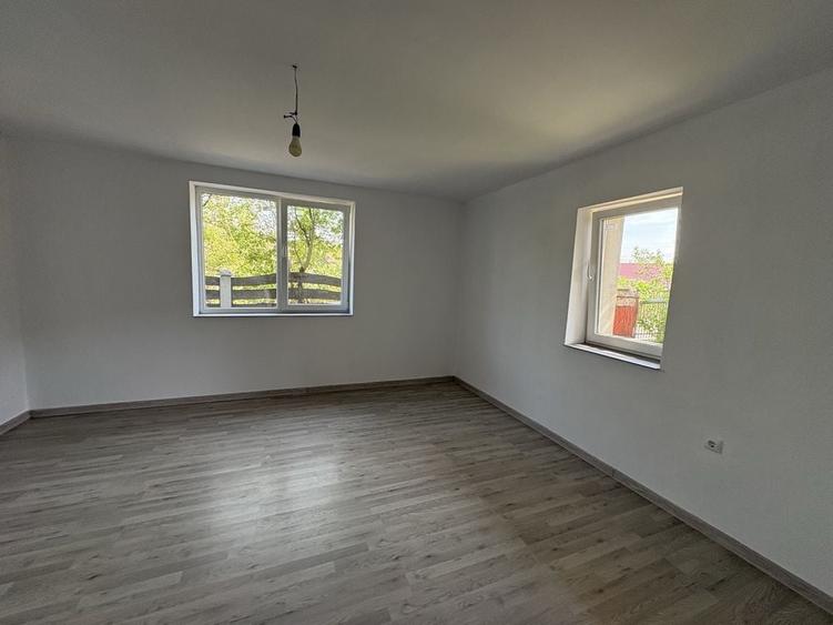 Casă cu 2 camere în Sântimreu