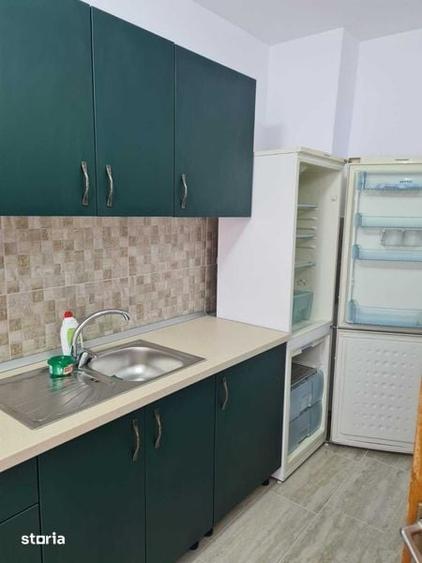 Apartament cu 3 camere decomandat în Rahova