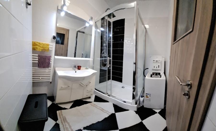 Apartament cu 2 camere decomandat, mobilat în Mărăști
