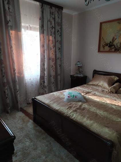 Casă cu 6 camere în Central