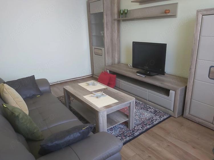 Apartament cu 3 camere decomandat în Ultracentral