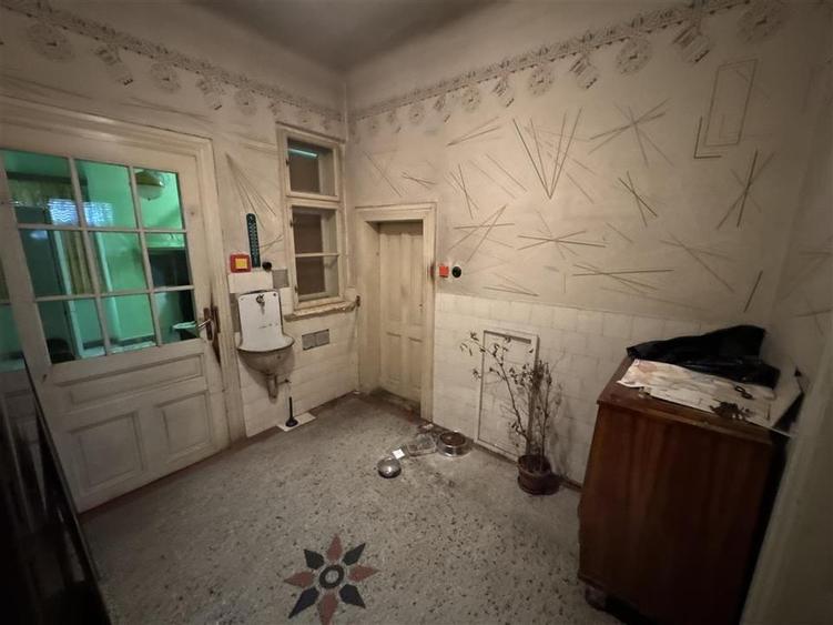 Casă cu 4 camere cu Teren 411 Mp în Cantemir