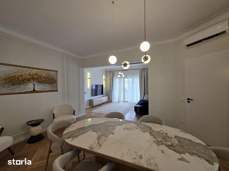 Apartament cu 3 camere în Victoriei