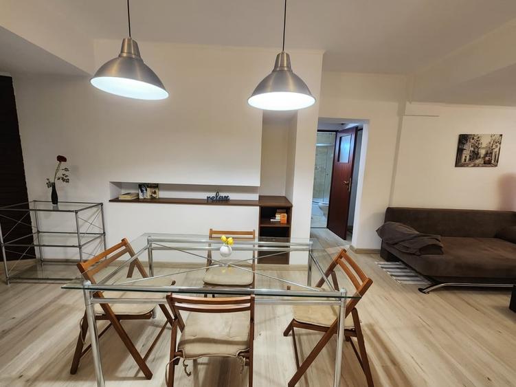 Apartament cu 2 camere semidecomandat în Sala Palatului