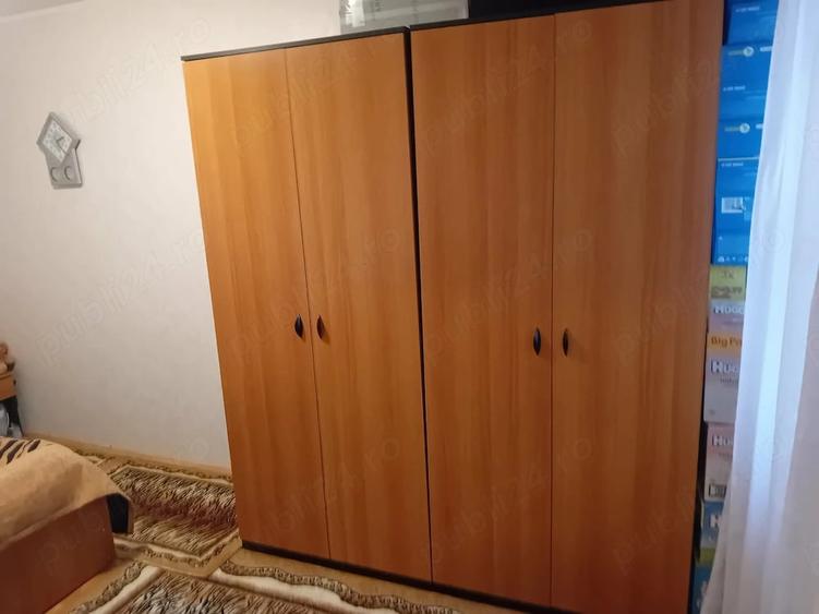 Apartament cu 3 camere semidecomandat în Dărmănești