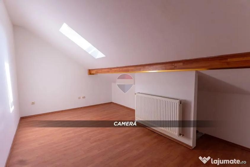 Apartament cu 7 camere decomandat în Central