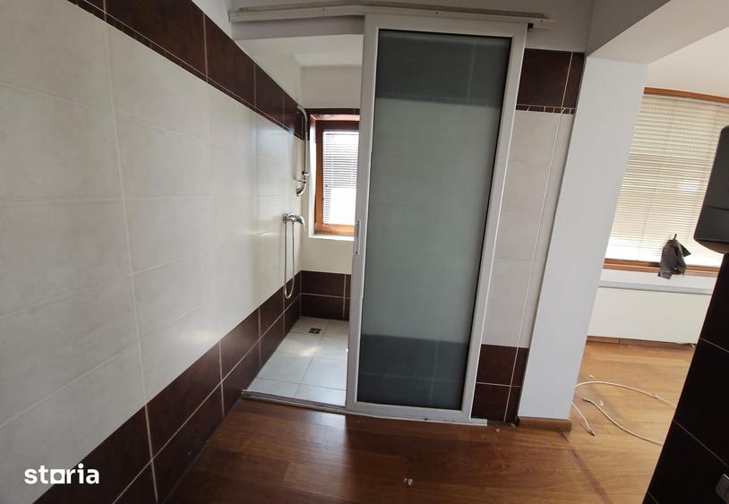 Apartament cu 5 camere în Dorobanți