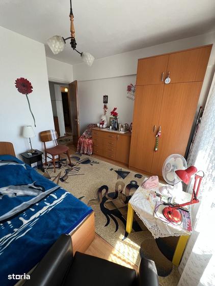 Apartament cu 3 camere în Trivale