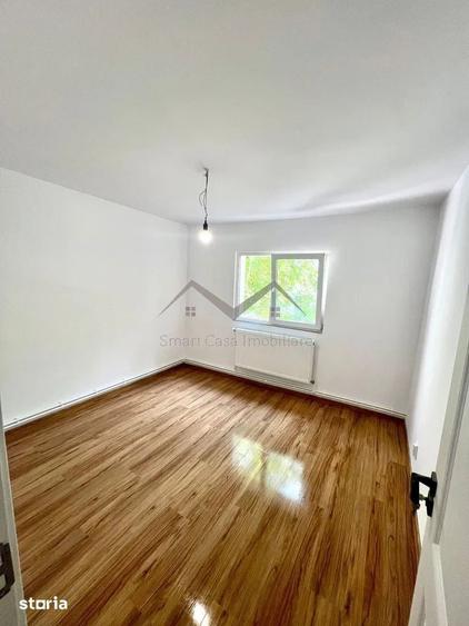 Apartament cu 4 camere decomandat în Dacia