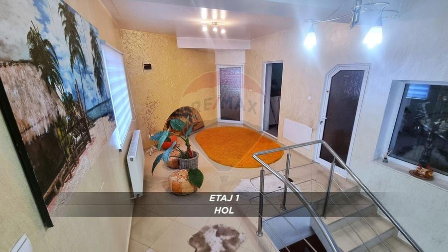 Casă / Vilă cu 10 camere de vânzare în SIGHETUL MARMATIEI zona Central - 48