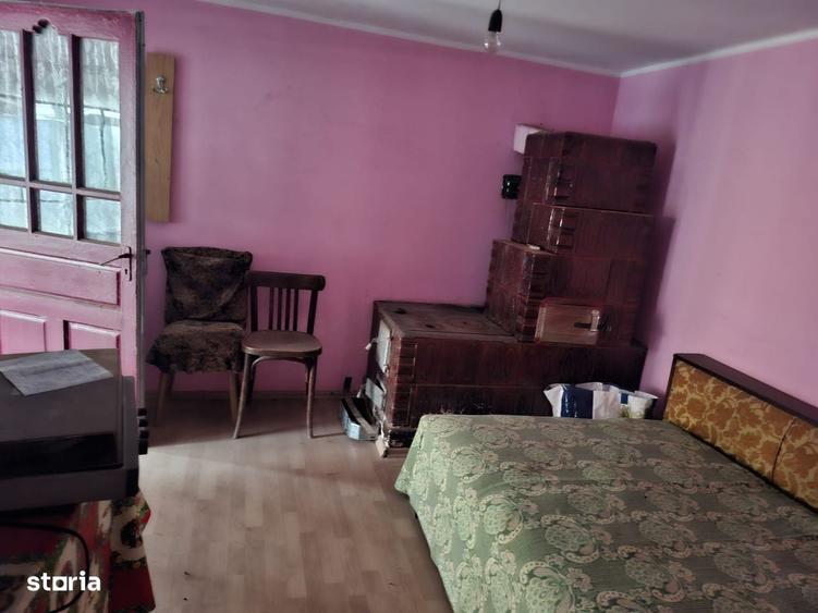 Casă cu 4 camere în Țuglui