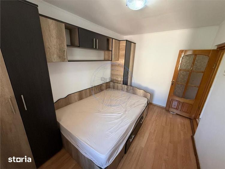 Apartament cu 3 camere decomandat în Sud