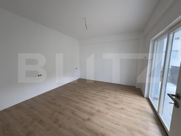 Apartament cu 3 camere semidecomandat în Grigorescu