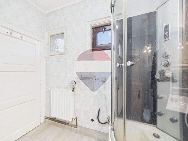 Casă cu 4 camere cu Teren 308 Mp în Bucureștii Noi