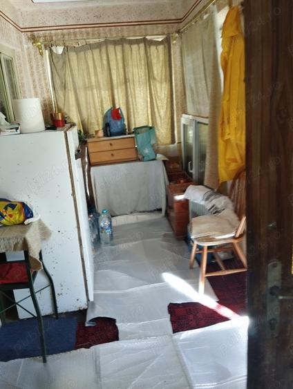 Casă cu 2 camere în Oprișești