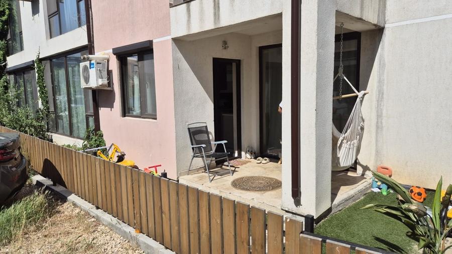 Apartament cu 3 camere decomandat, mobilat în Central