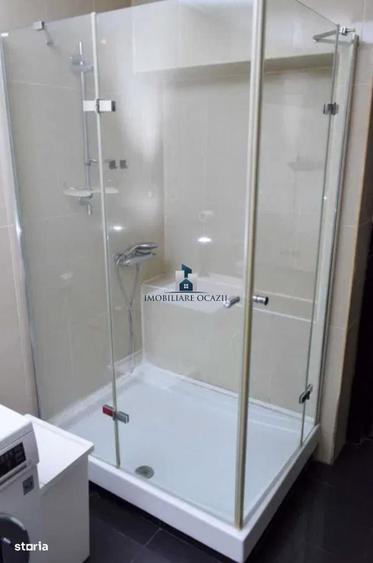 Apartament cu 4 camere semidecomandat în Berceni