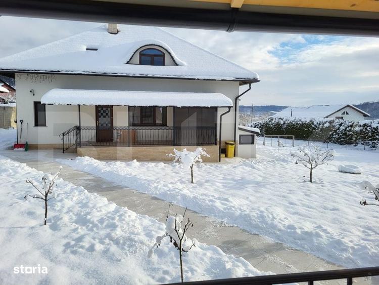 Casă cu 4 camere în Central