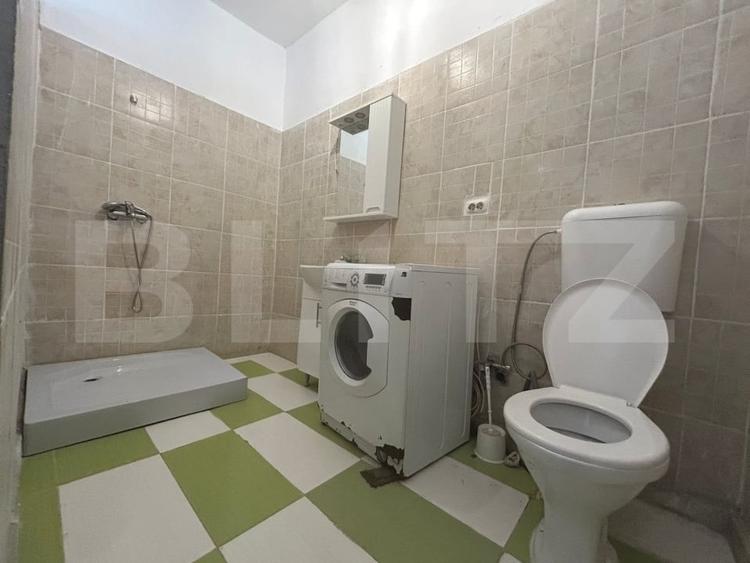 Casă individuală cu 4 camere cu Canalizare în Nord-Est